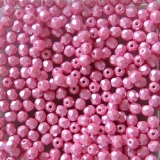 50 Stück - 4 mm Glasschliffperlen - alabaster pastell pink