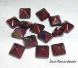 10 Stück - Pyramiden - magic red brown