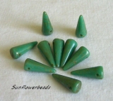10 Stück - Spike beads - grün türkis travertin