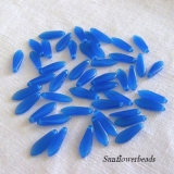 50 Stück - Dagger - hellblau alabaster