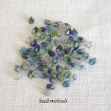 50 Stück - pinched beads - cr. blue green