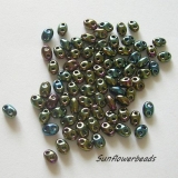 10 Gramm - Twinbeads - grün metallic rainbow