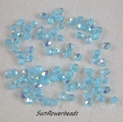 50 Stück - 3 mm Glasschliffperlen - hell aqua AB