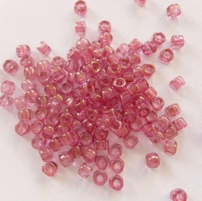 100 Stück - Matubo Rocailles 6/0 3-cut - crystal red lüster